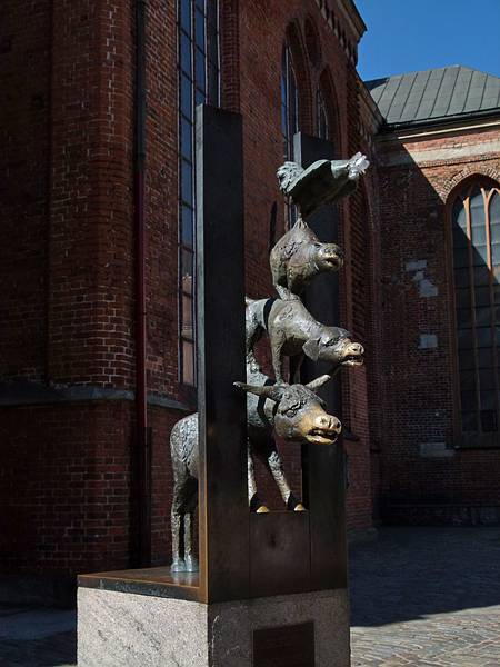 Town Musicians of Bremen at St. Peter's Church.<br />June 3, 2011 - Riga, Latvia.