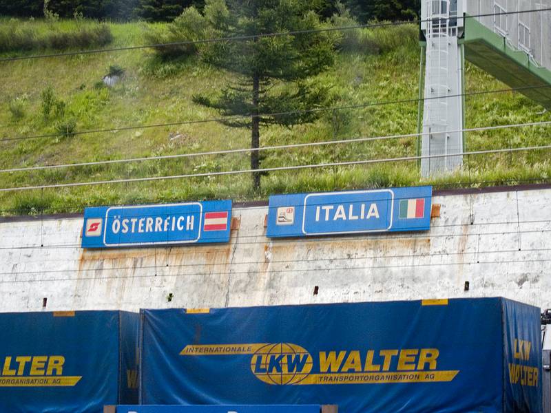 Looking for sunnier weather in South Tyrol.<br />July 25, 2011 - Brenner/Brennero on the Austrian/Italian border.