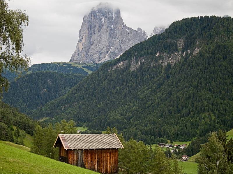 View SE. Langkofel/Sassolungo (3181 m).<br />July 25, 2011 - St. Ulrich/Ortisei, Italy